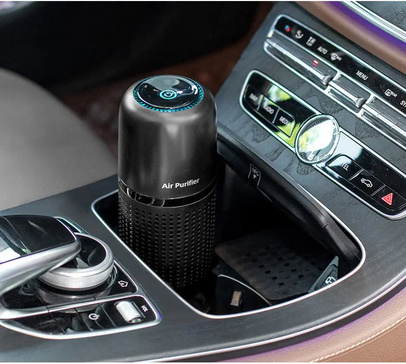 Portable car air purifier using negative ion technology to eliminate formaldehyde.